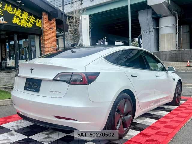 Tesla MODEL 3 2019-12 7820713-5