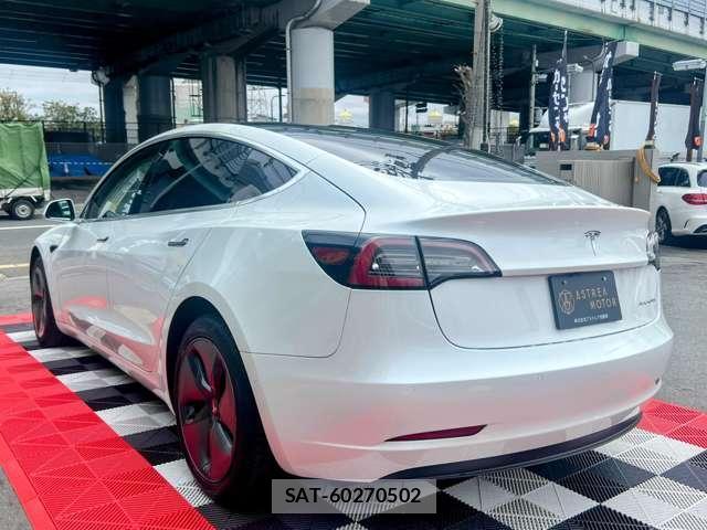 Tesla MODEL 3 2019-12 7820713-6