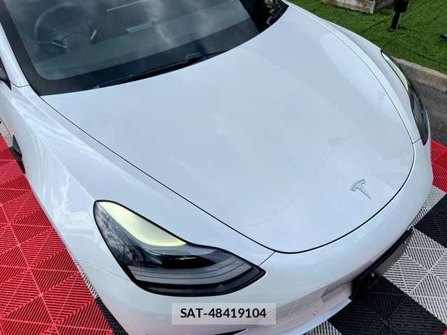 Tesla MODEL 3 2022-06 7820717-11