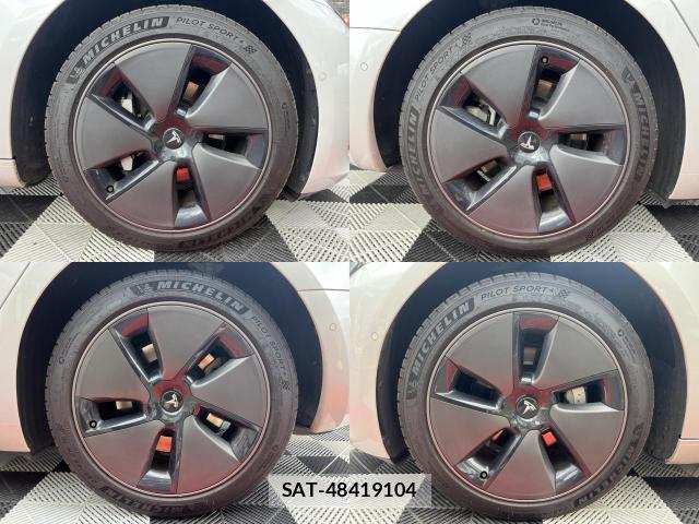 Tesla MODEL 3 2022-06 7820717-16