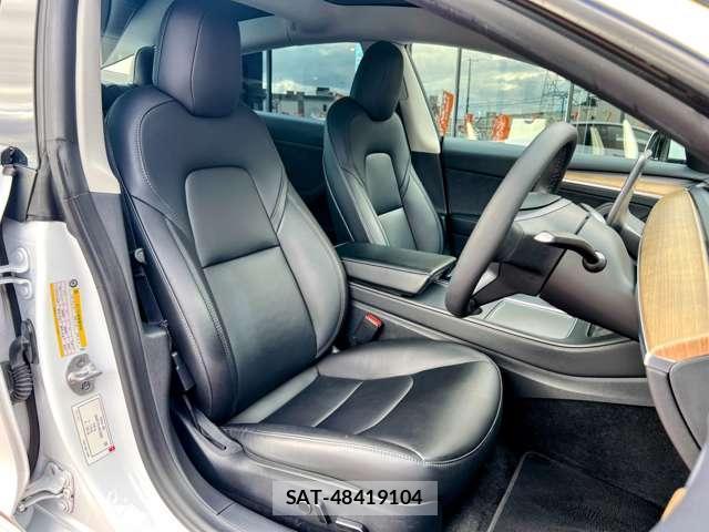Tesla MODEL 3 2022-06 7820717-2