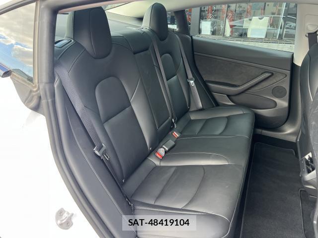 Tesla MODEL 3 2022-06 7820717-3