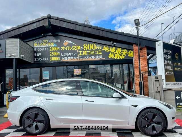 Tesla MODEL 3 2022-06 7820717-4