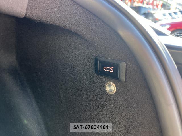 Tesla MODEL 3 2019-12 7820720-14