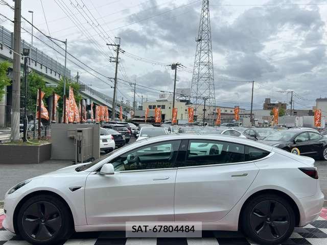 Tesla MODEL 3 2019-12 7820720-4