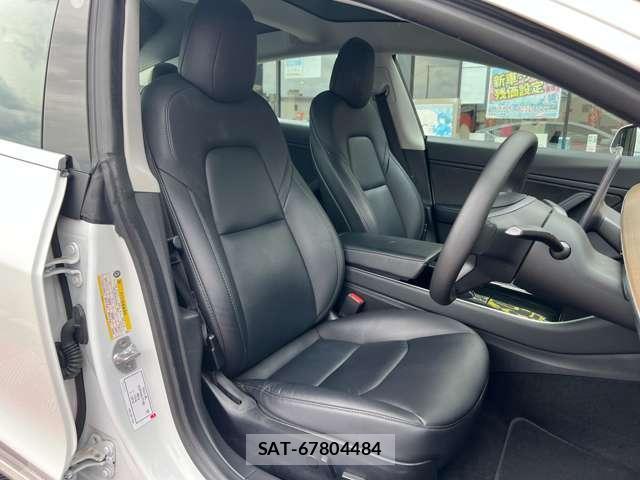 Tesla MODEL 3 2019-12 7820720-7