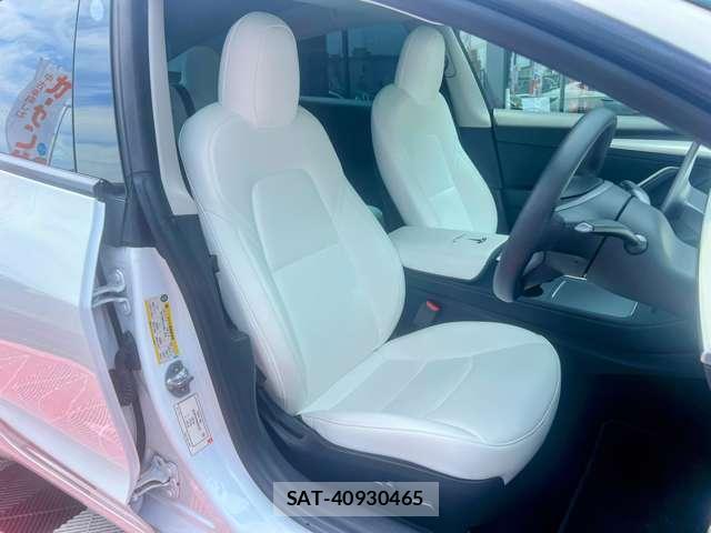 Tesla MODEL 3 2021-05 7820721-17