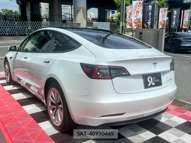 Tesla MODEL 3 2021-05 7820721-9