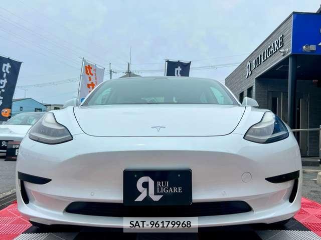Tesla MODEL 3 2019-12 7820722-12