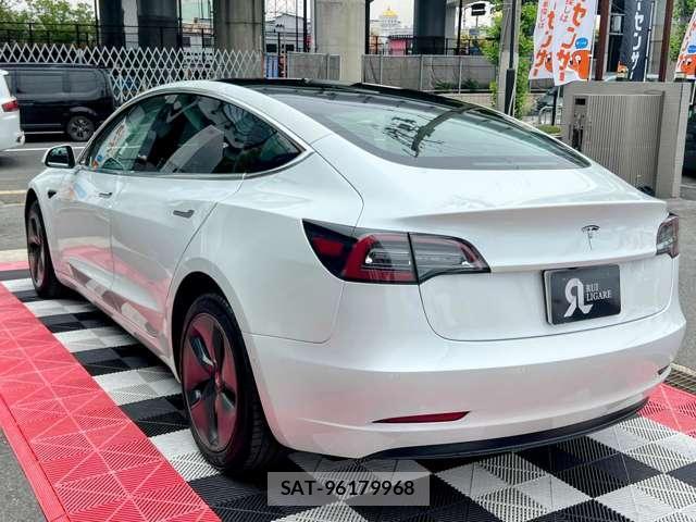 Tesla MODEL 3 2019-12 7820722-9