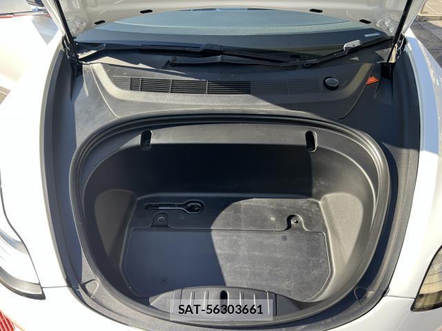 Tesla MODEL 3 2019-12 7820724-18