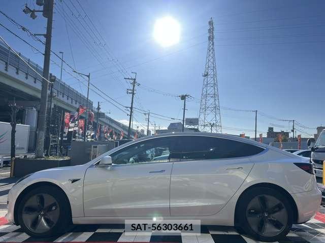 Tesla MODEL 3 2019-12 7820724-4