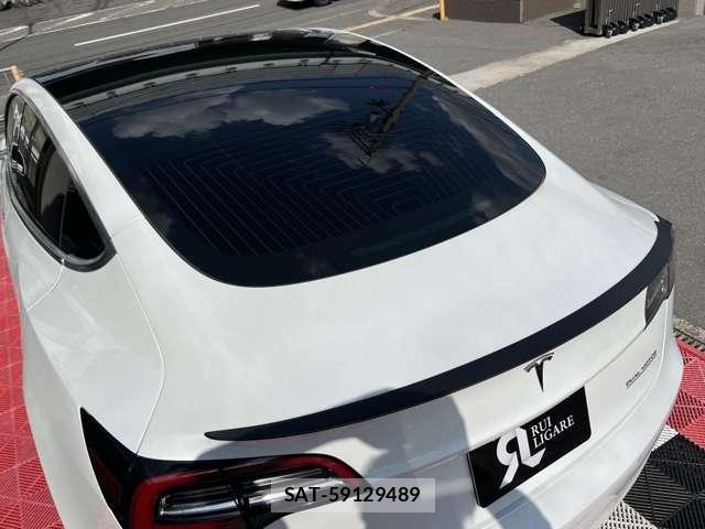 Tesla MODEL 3 2019-12 7820726-17