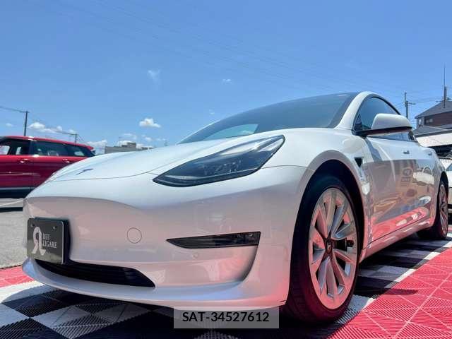 Tesla MODEL 3 2022-03 7820727-13