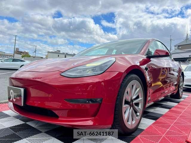 Tesla MODEL 3 2021-12 7820728-12