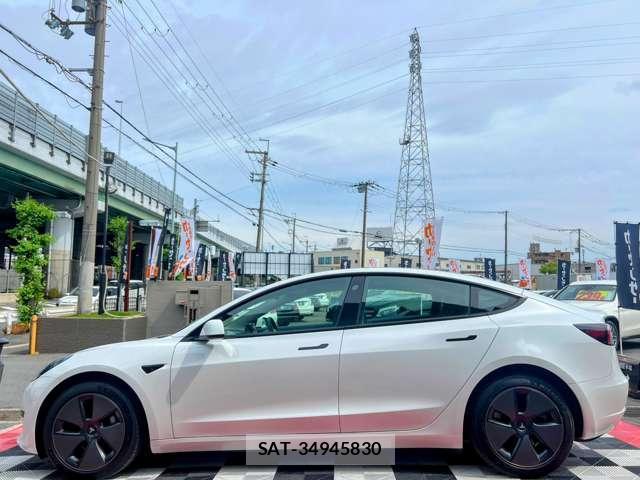 Tesla MODEL 3 2021-07 7820729-12