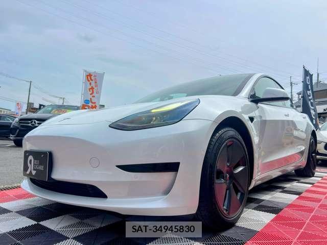 Tesla MODEL 3 2021-07 7820729-13