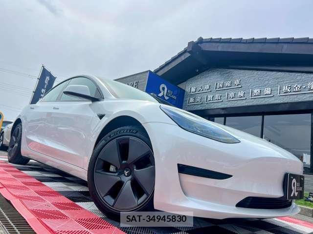 Tesla MODEL 3 2021-07 7820729-7