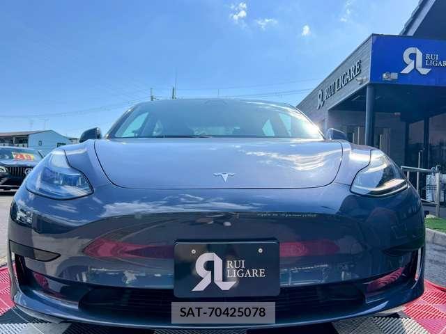 Tesla MODEL 3 2021-12 7820730-14