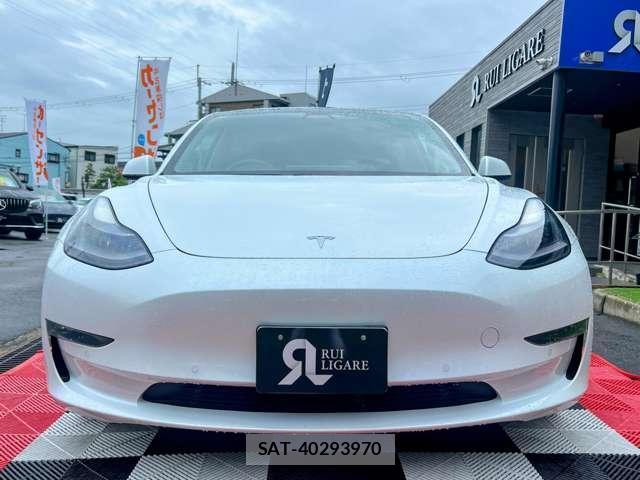 Tesla MODEL 3 2021-03 7820731-14