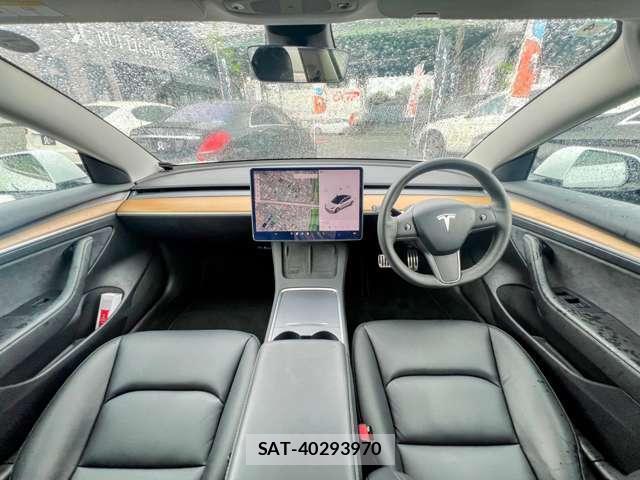 Tesla MODEL 3 2021-03 7820731-18
