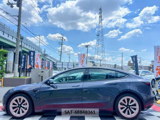 Tesla MODEL 3 2021-06 7820732-12