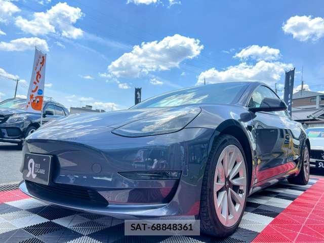 Tesla MODEL 3 2021-06 7820732-13