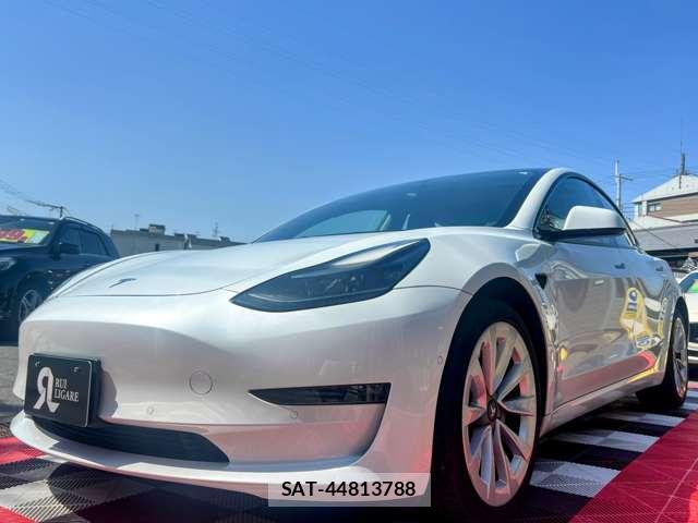 Tesla MODEL 3 2021-05 7820734-8