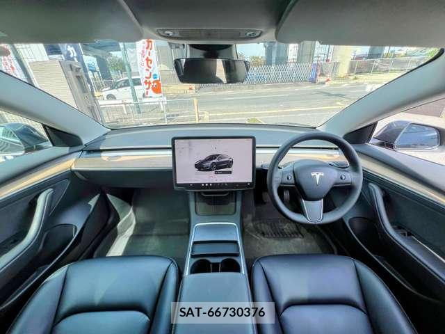 Tesla MODEL 3 2022-03 7820736-1