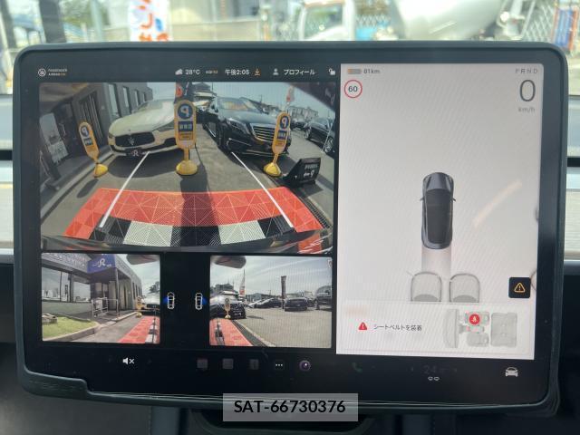 Tesla MODEL 3 2022-03 7820736-17