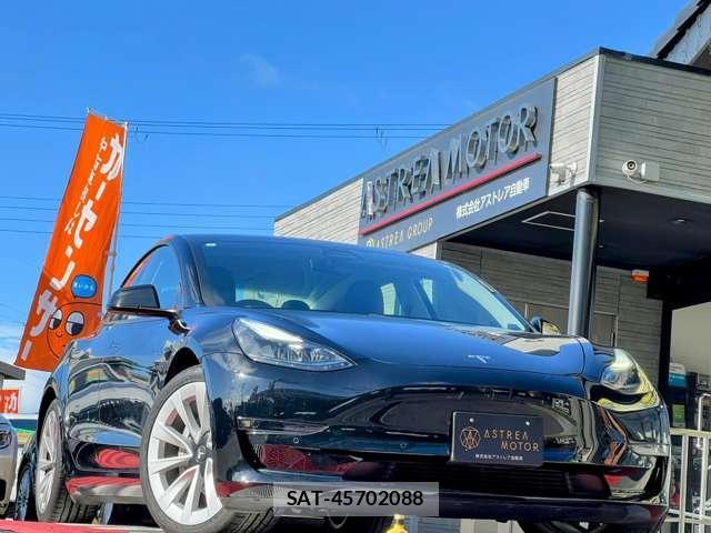 Tesla MODEL 3 2021-05 7820737-14