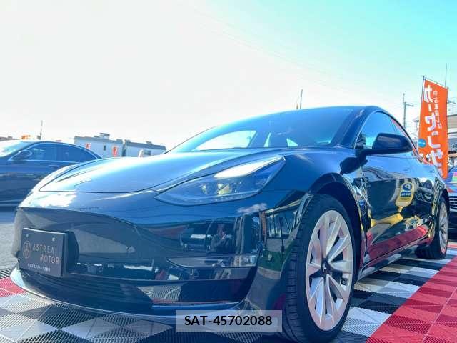 Tesla MODEL 3 2021-05 7820737-8
