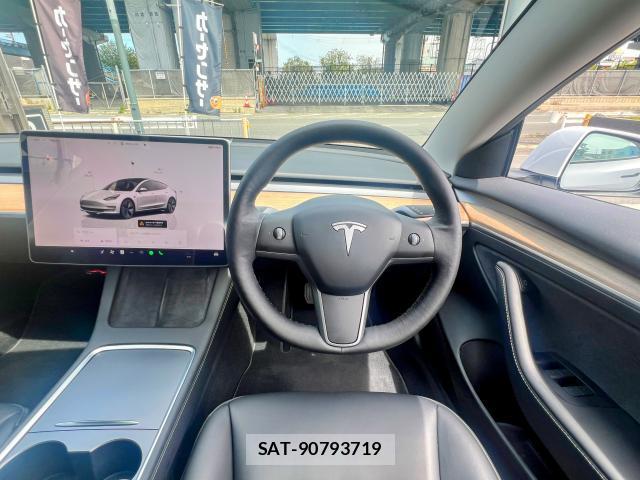 Tesla MODEL 3 2022-12 7820741-16