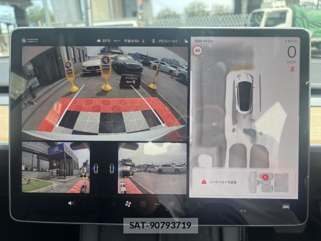 Tesla MODEL 3 2022-12 7820741-17