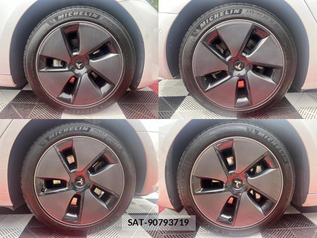 Tesla MODEL 3 2022-12 7820741-18