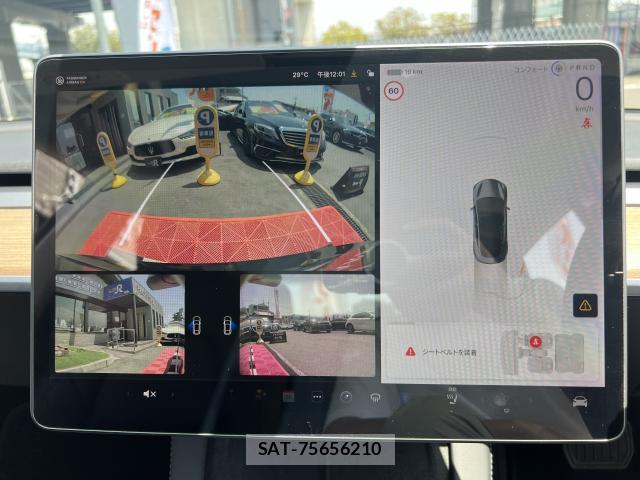 Tesla MODEL 3 2021-12 7820742-17