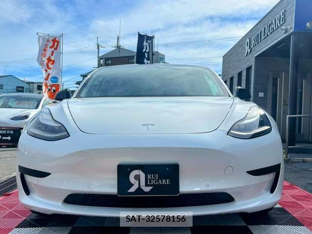 Tesla MODEL 3 2020-12 7820748-12