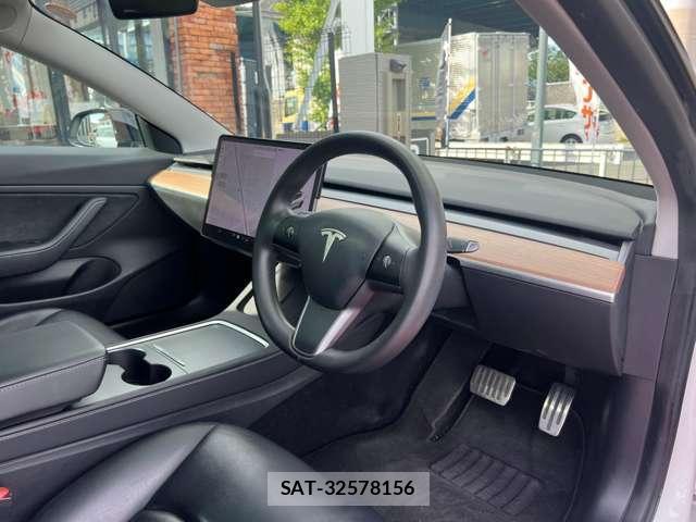 Tesla MODEL 3 2020-12 7820748-19