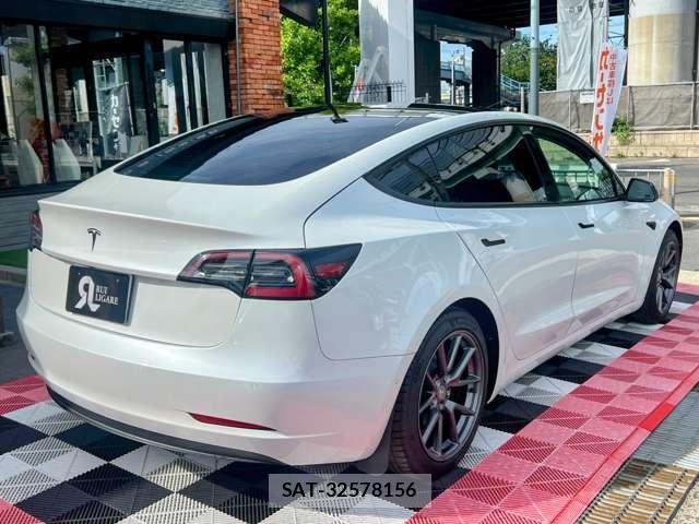Tesla MODEL 3 2020-12 7820748-7