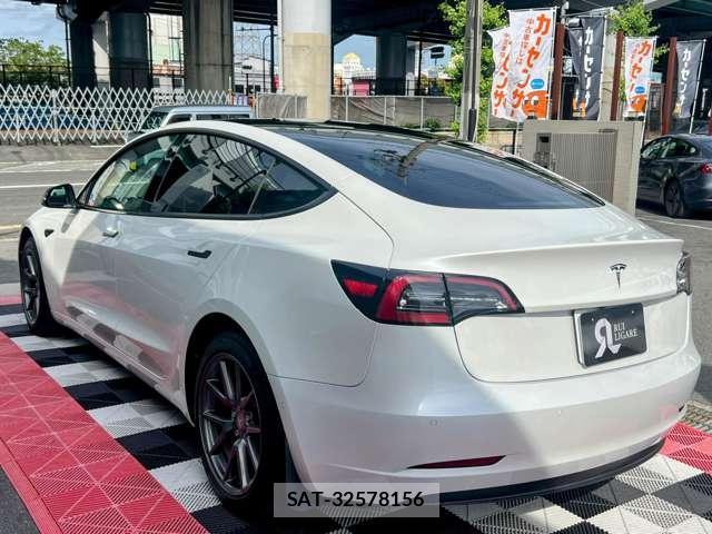 Tesla MODEL 3 2020-12 7820748-9