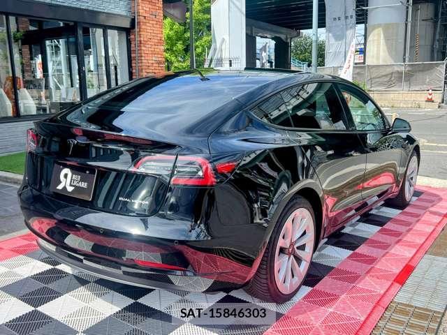 Tesla MODEL 3 2021-09 7820749-7