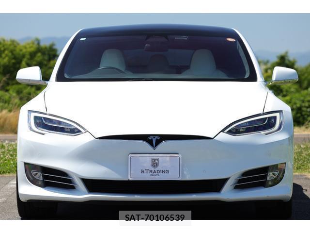 Tesla MODEL S 2018-03 7818660-14