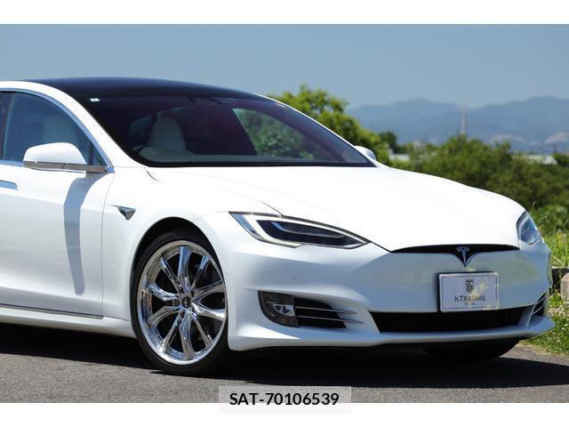 Tesla MODEL S 2018-03 7818660-19