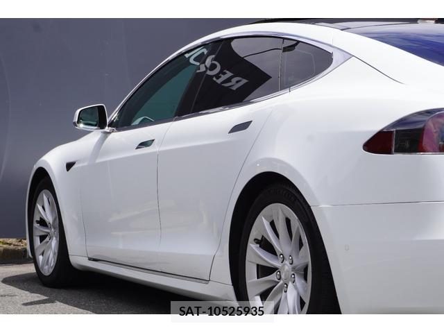Tesla MODEL S 2018-05 7820600-12
