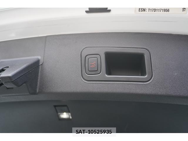 Tesla MODEL S 2018-05 7820600-17