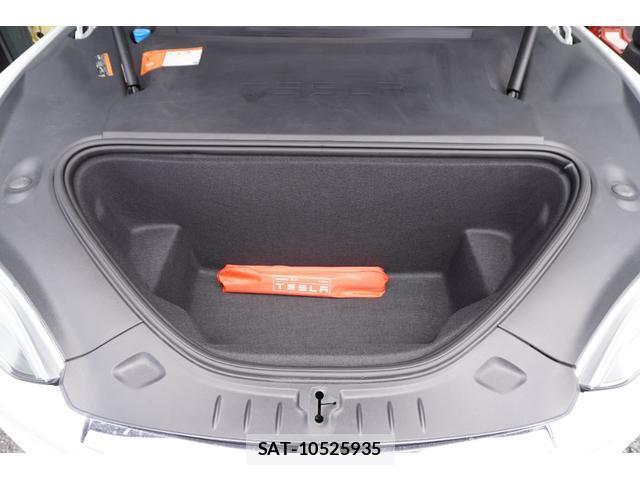 Tesla MODEL S 2018-05 7820600-18