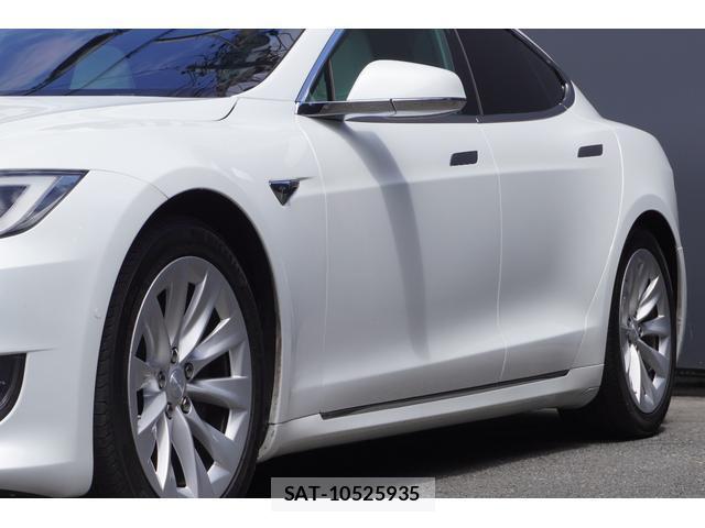 Tesla MODEL S 2018-05 7820600-3