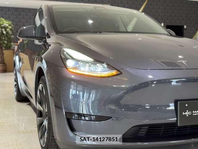 Tesla MODEL Y 2022-11 7823251-14