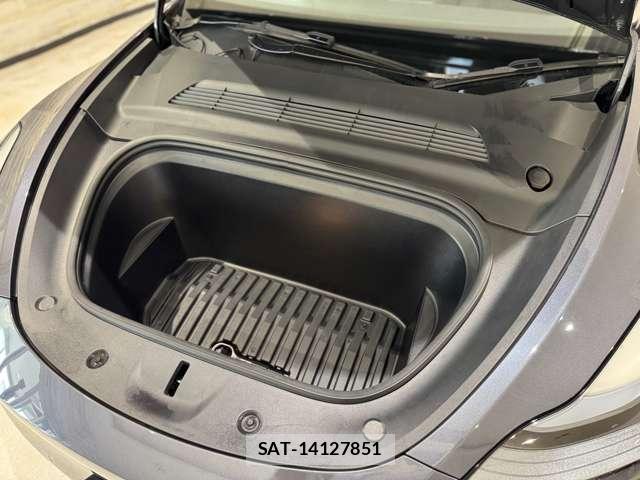 Tesla MODEL Y 2022-11 7823251-7