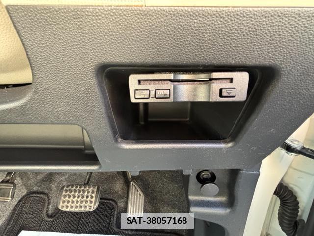 Daihatsu MOVE CANBUS 2020-03 7811846-11